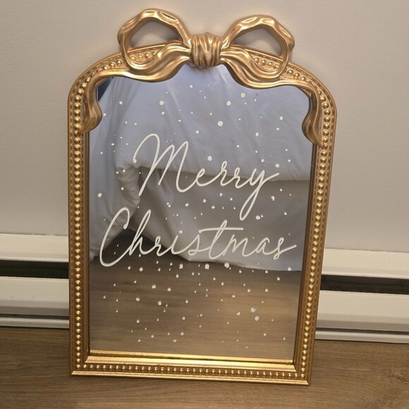 NWT Viral Merry Christmas Bow Frame Mirror - Picture 4 of 4